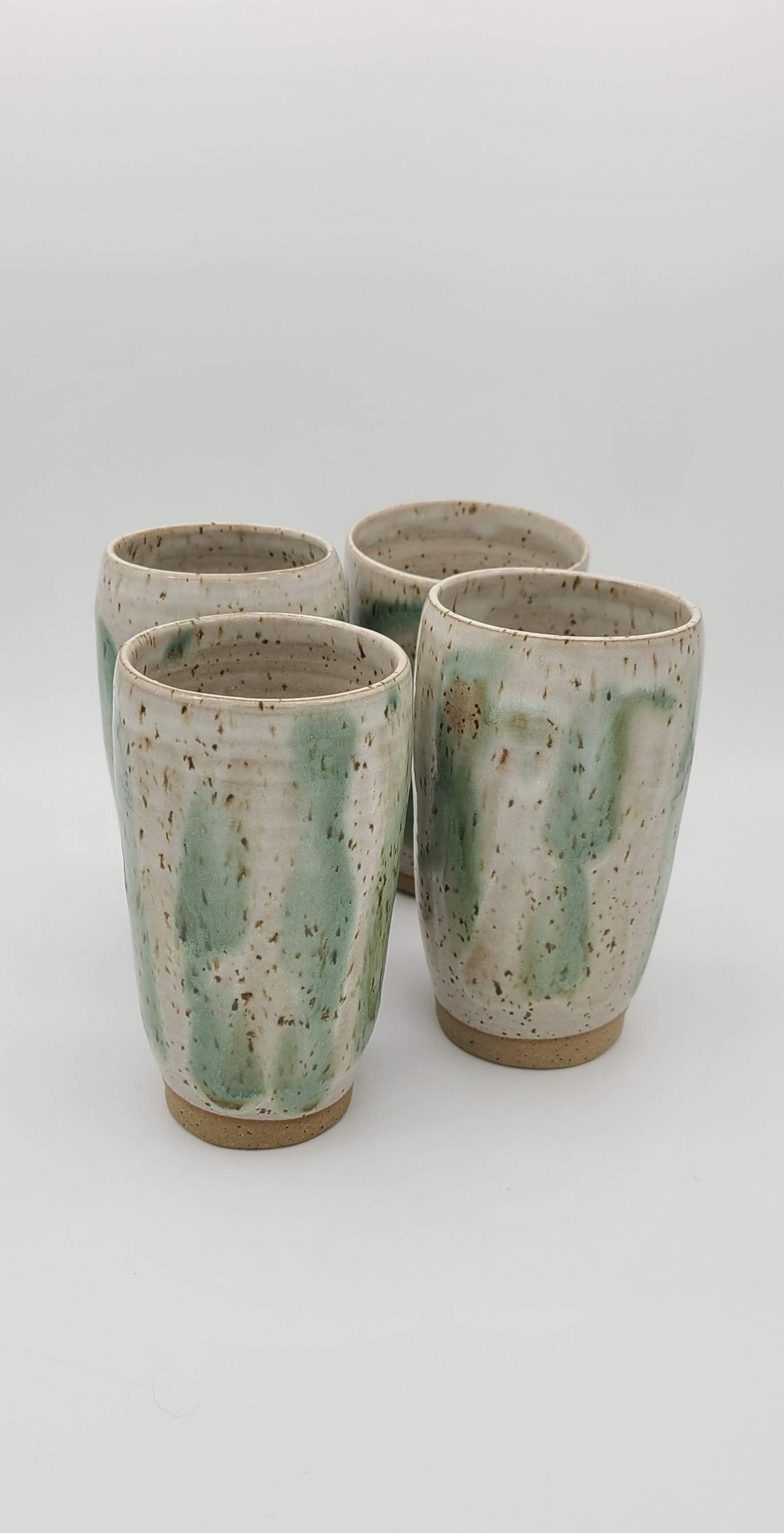 Pitcher and tumblers- split base green flow